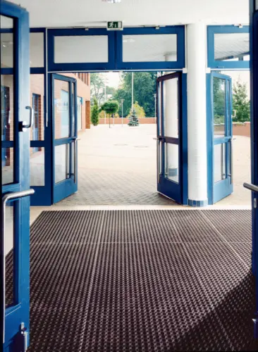 IM0021575