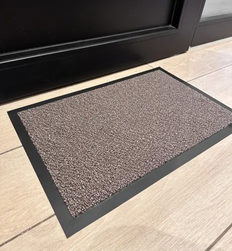 Basic doormat with standard dirt and moisture absorption for indoor & outdoor (covered) - Brown - 90 x 150 cm 4 Basic doormat with standard dirt and moisture absorption for indoor & outdoor (covered) - Brown - 90 x 150 cm - Image 5